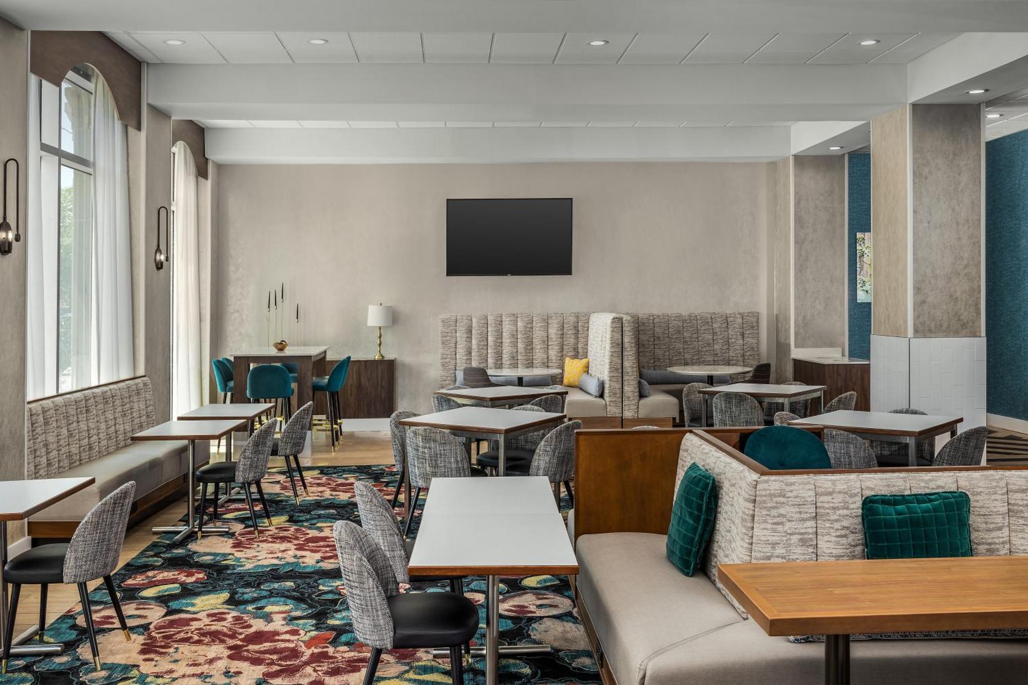 Hampton Inn New Orleans French Quarter Market Area Exterior photo