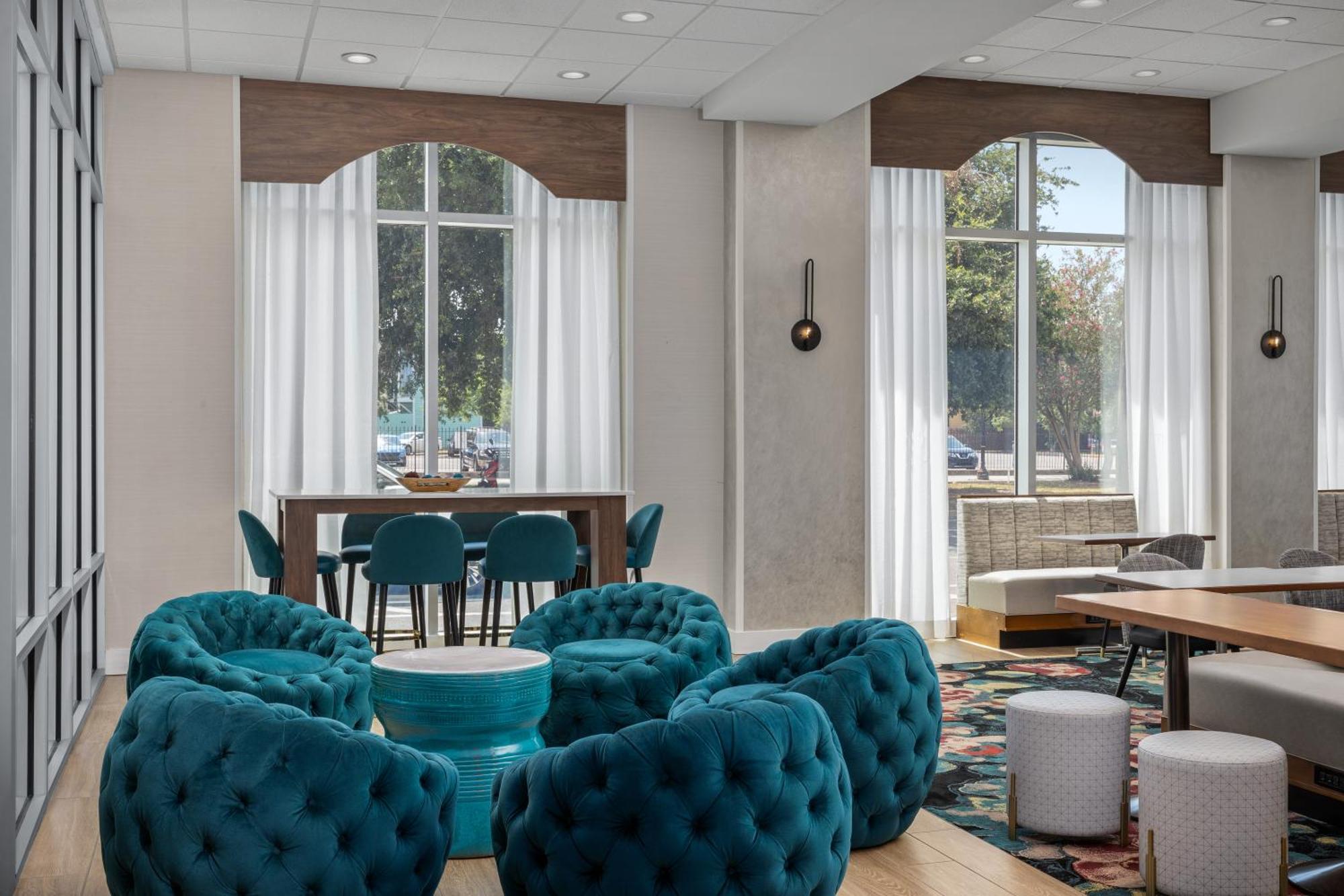 Hampton Inn New Orleans French Quarter Market Area Exterior photo